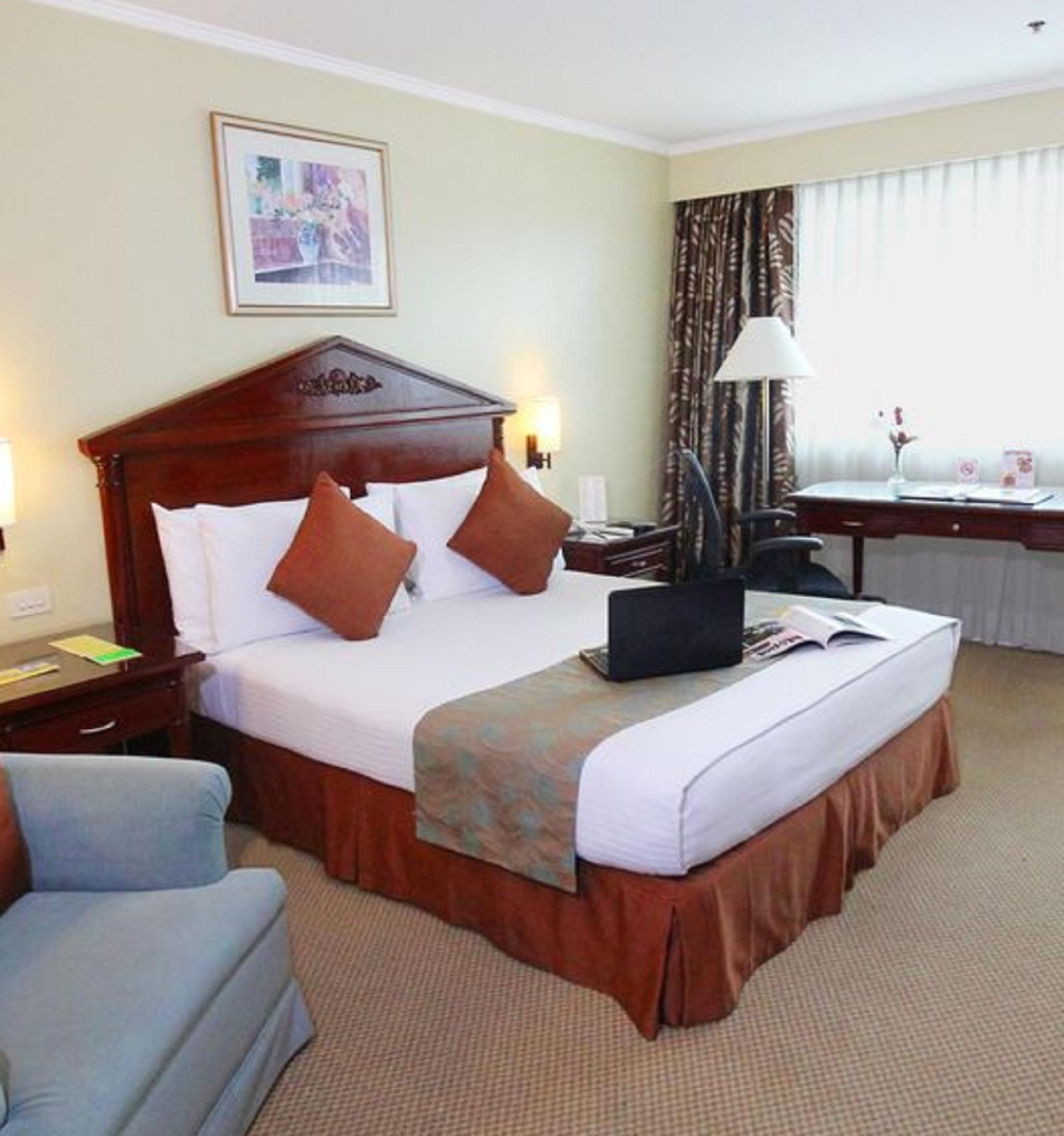 Oxford Suites Makati Makati City Bagian luar foto