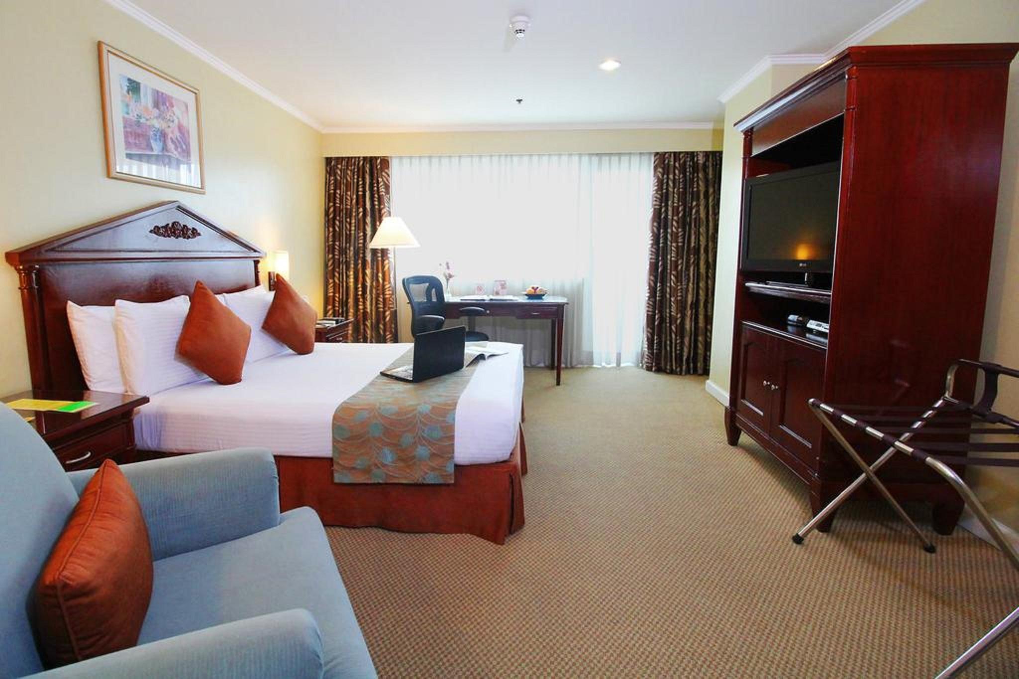 Oxford Suites Makati Makati City Bagian luar foto