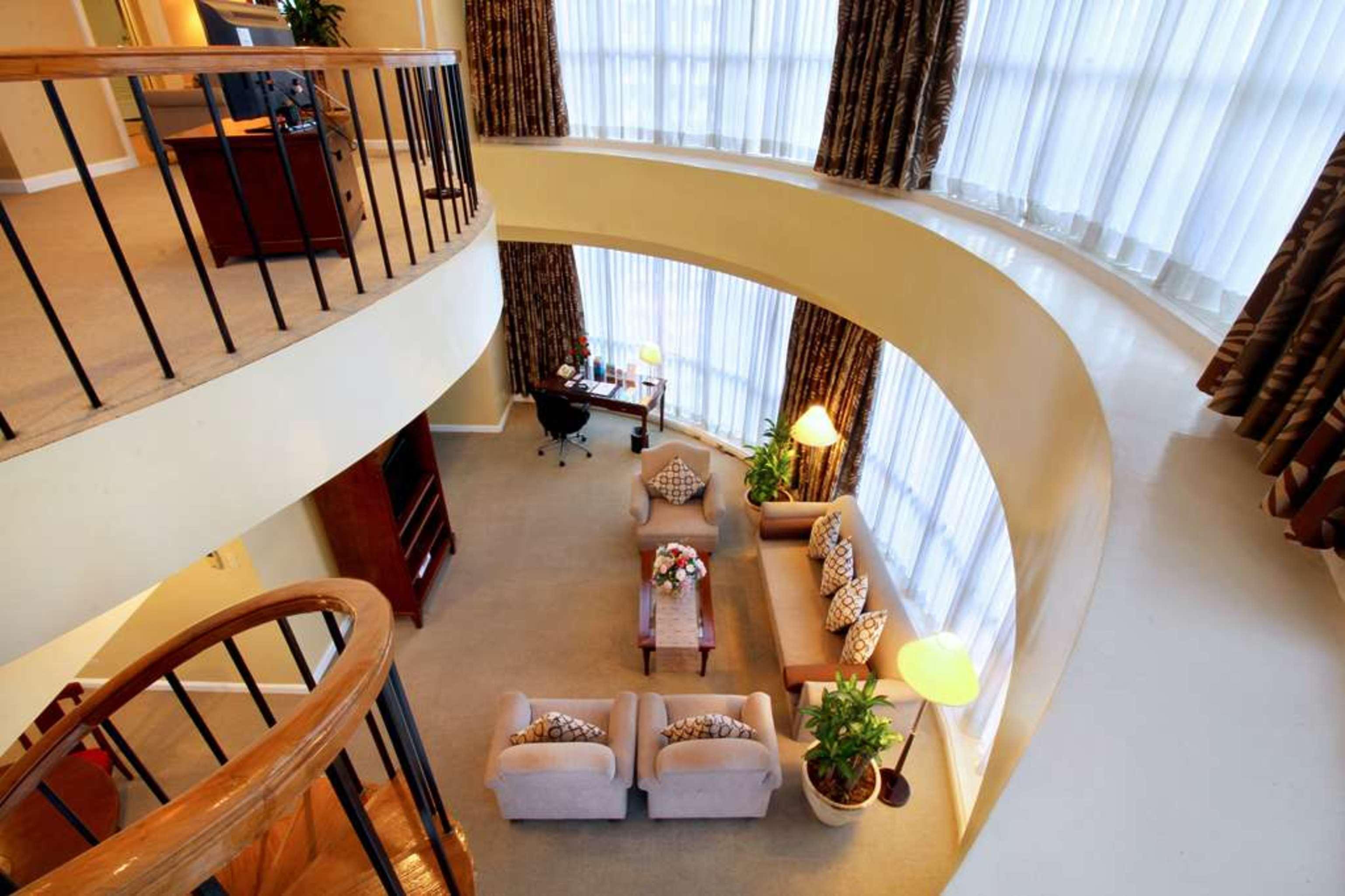 Oxford Suites Makati Makati City Bagian luar foto
