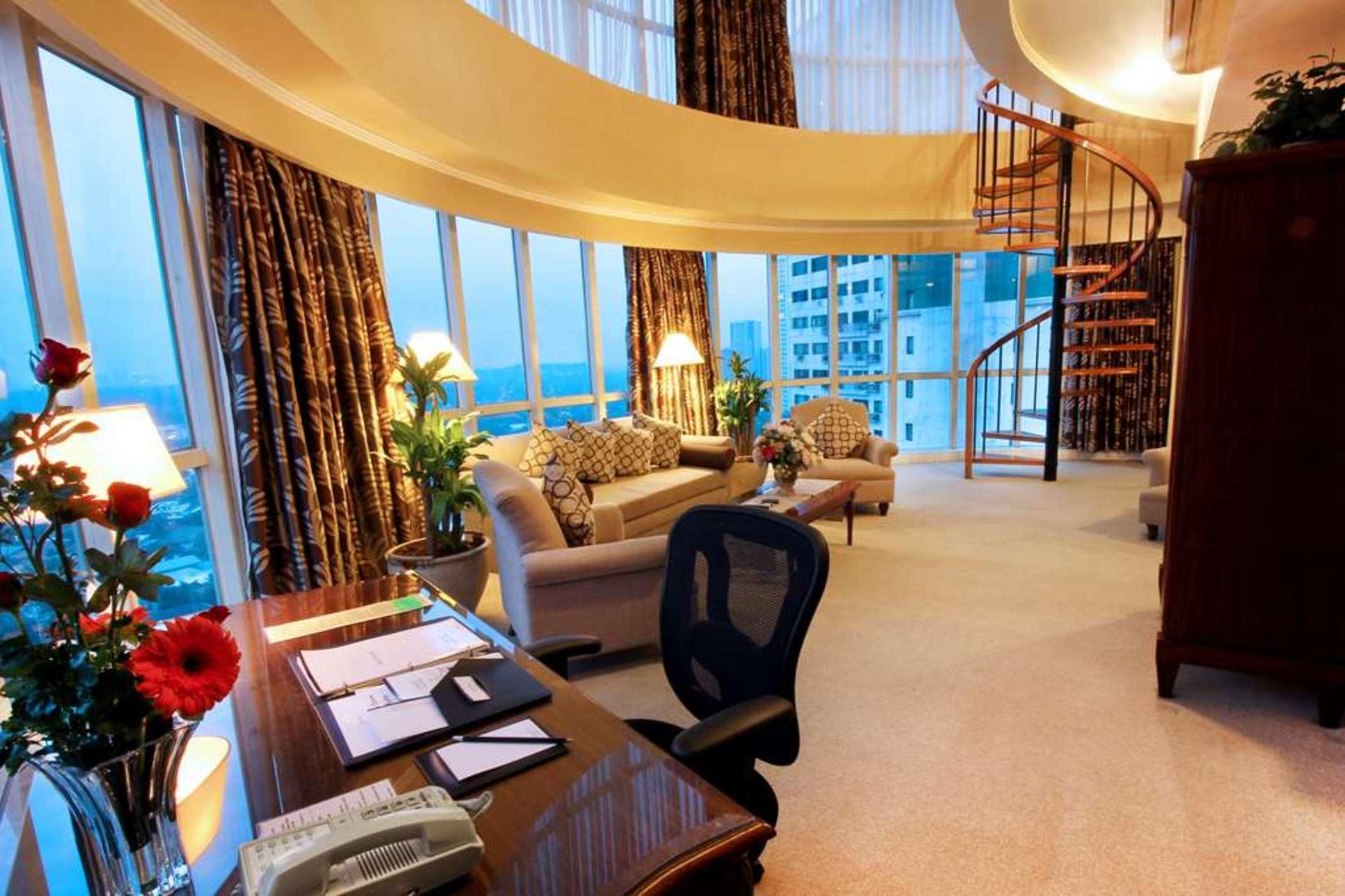Oxford Suites Makati Makati City Bagian luar foto