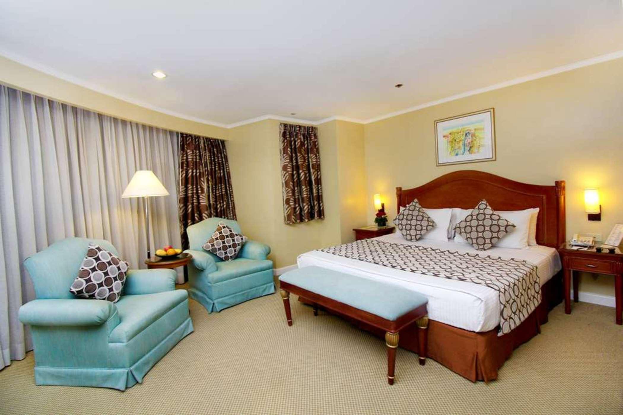 Oxford Suites Makati Makati City Bagian luar foto