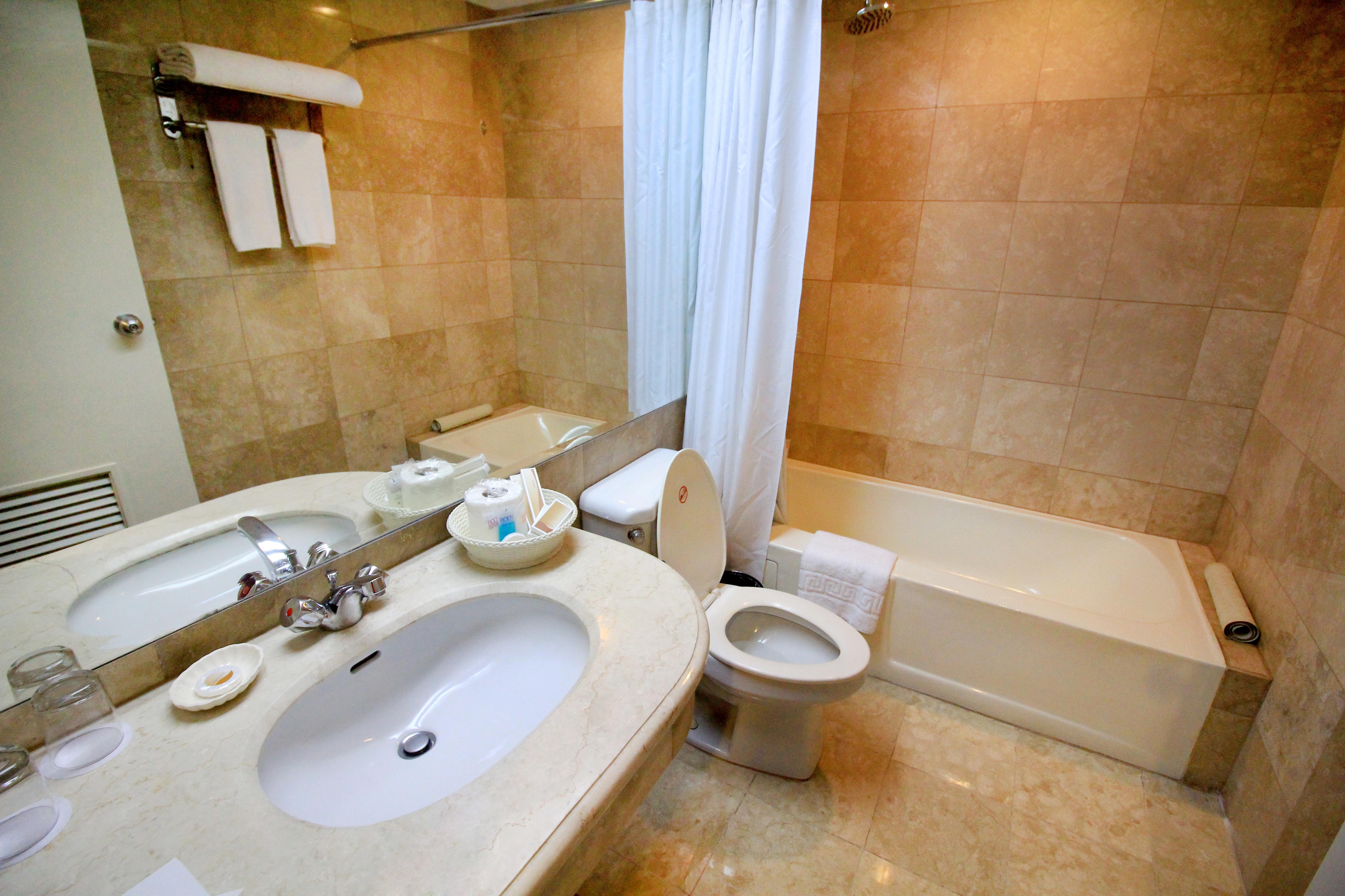 Oxford Suites Makati Makati City Bagian luar foto