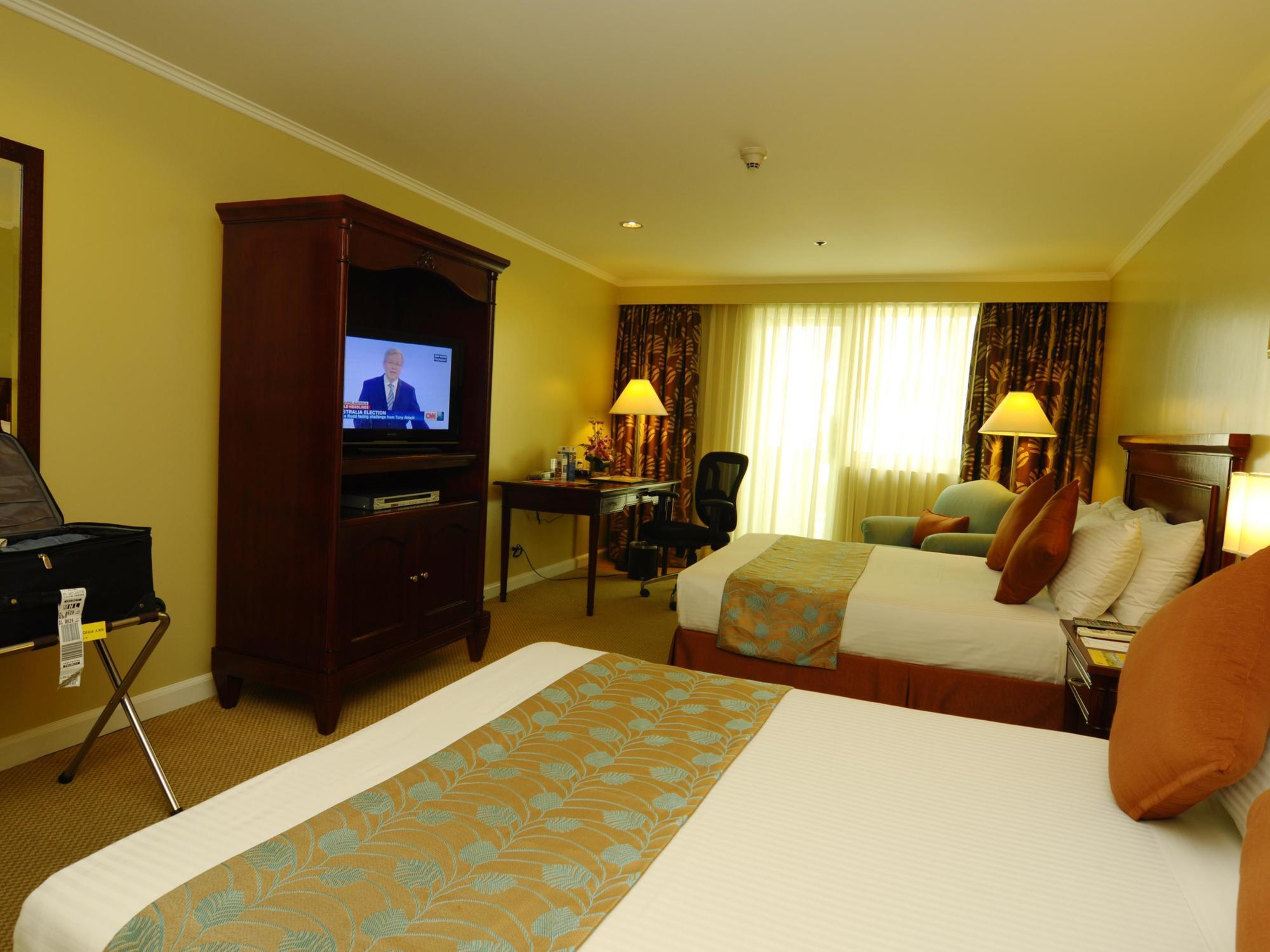 Oxford Suites Makati Makati City Bagian luar foto