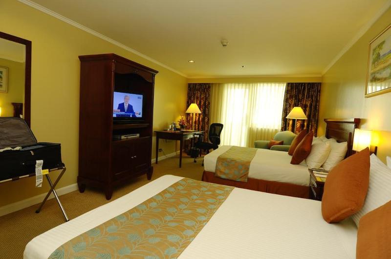 Oxford Suites Makati Makati City Bagian luar foto