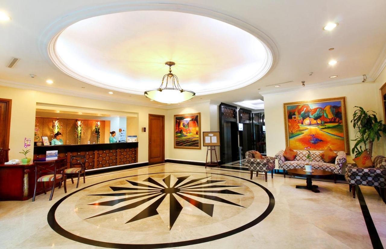 Oxford Suites Makati Makati City Bagian luar foto